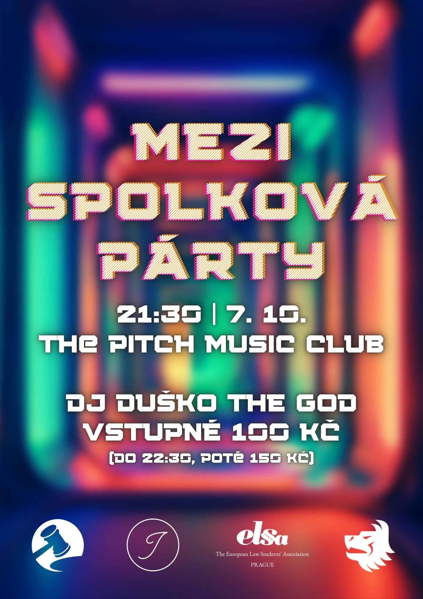 Mezispolková párty v The Pitch Praha