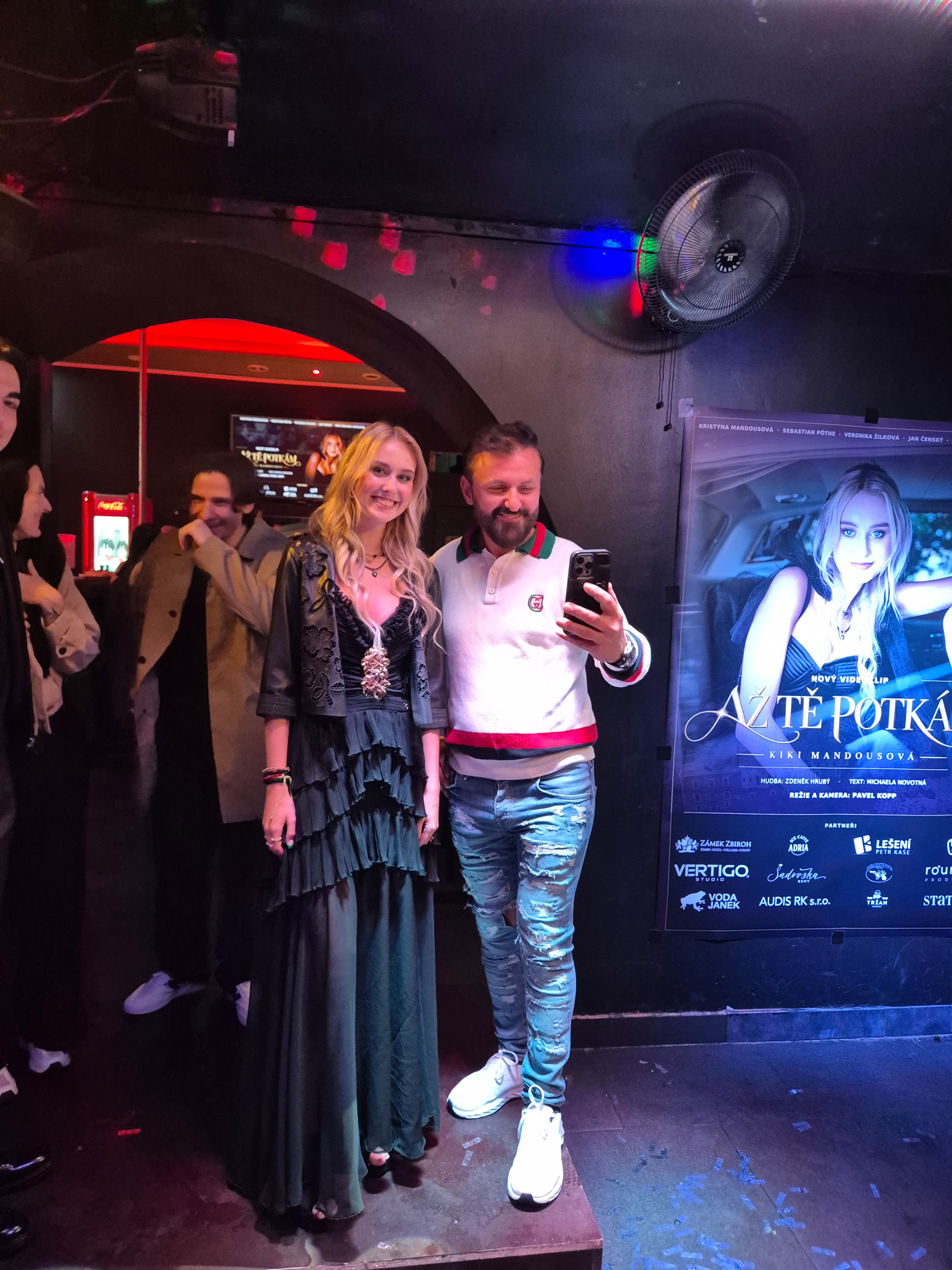 Křest nového videoklipu Kiki Mandousové „Až tě potkám“ 05.10.2026 v The Pitch Praha, 20261005_203516.jpg